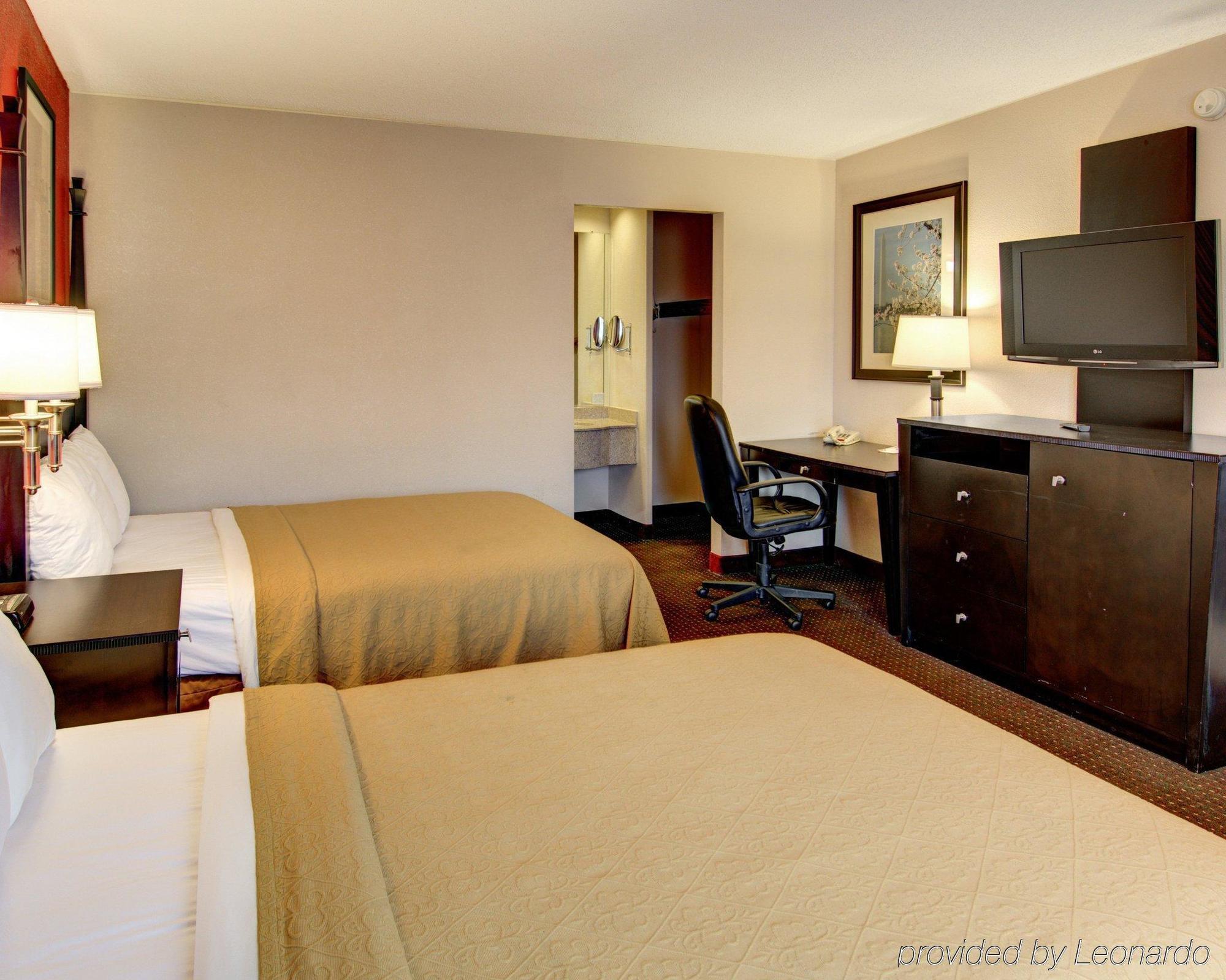 Quality Inn & Suites College Park Exteriör bild