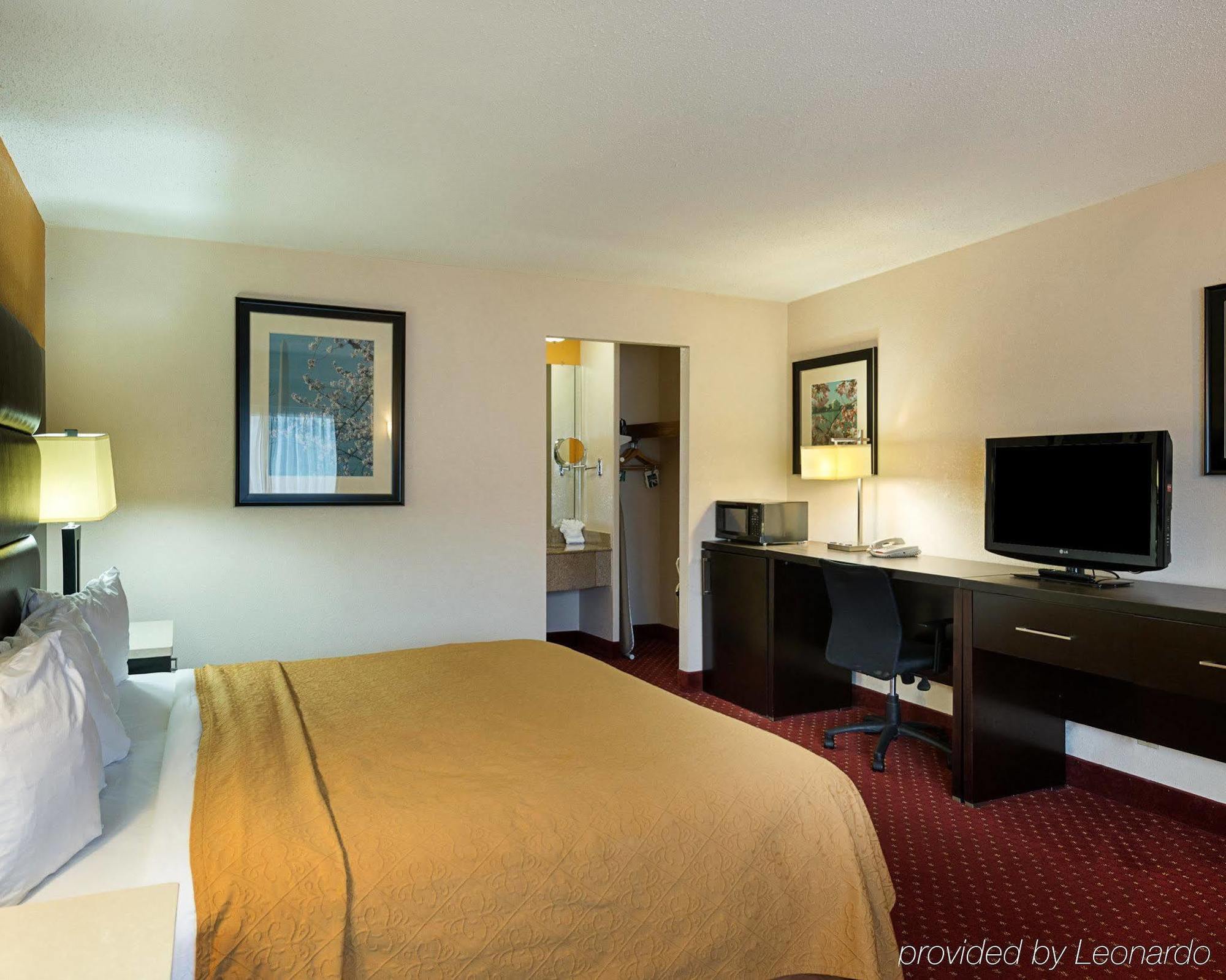 Quality Inn & Suites College Park Exteriör bild